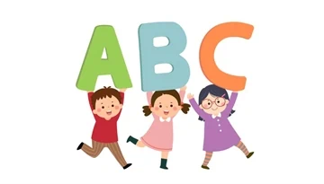 שלושה ילדים , כל ילד מחזיק אות באנגלית של ABC